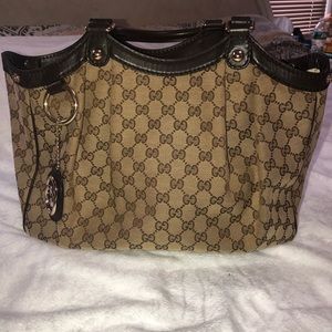 Medium Gucci Brown Sukey